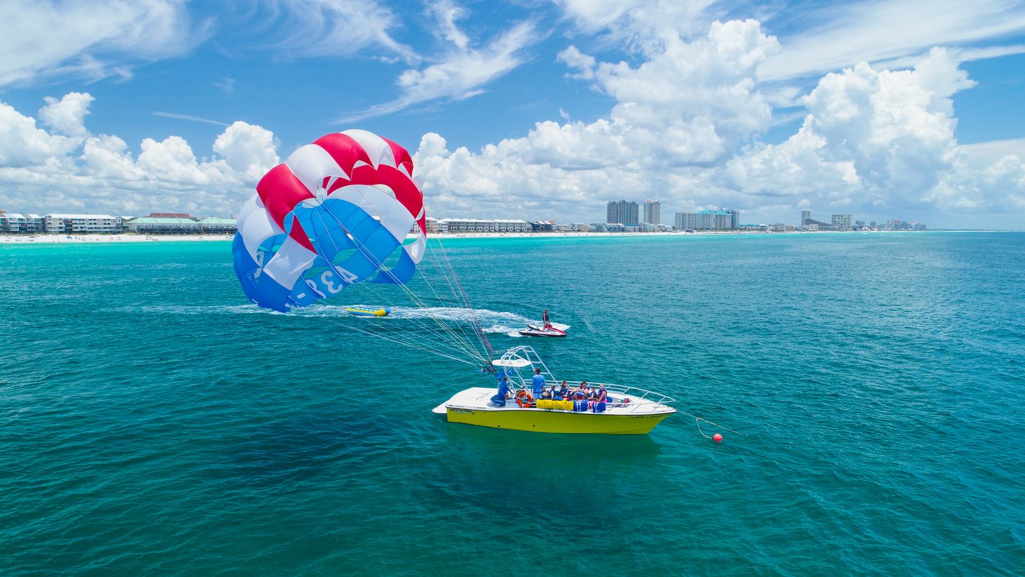 Boat and Parasailing in Miramar Beach